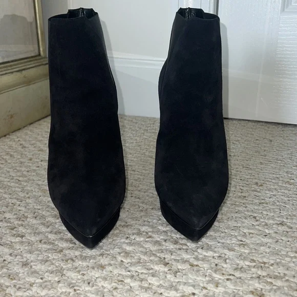 Saint Laurent Suede Platform Ankle Boot - Picture 2 of 13